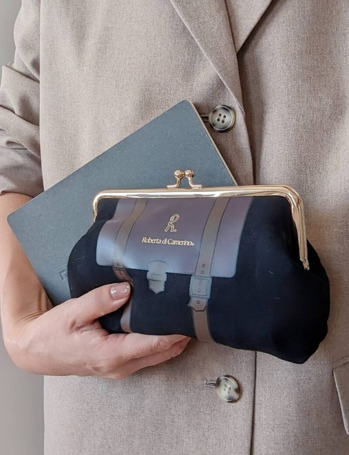 GLOW11月号付録ロベルタがま口ポーチ