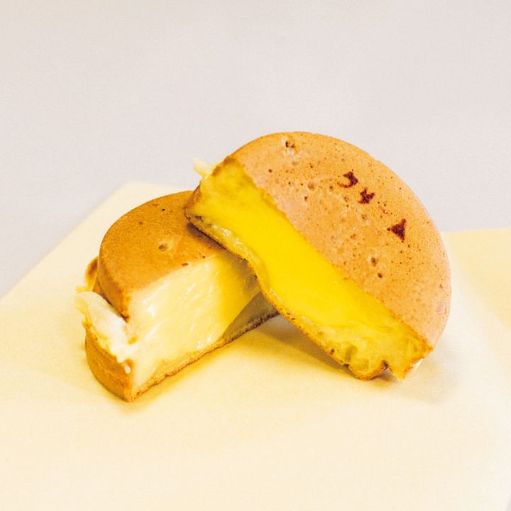 〈かしわや 三軒茶屋店〉の今川焼きクリーム味