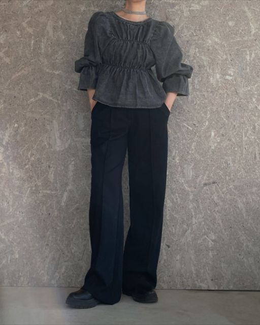 naデニムシャリングシャツを着たコーデ