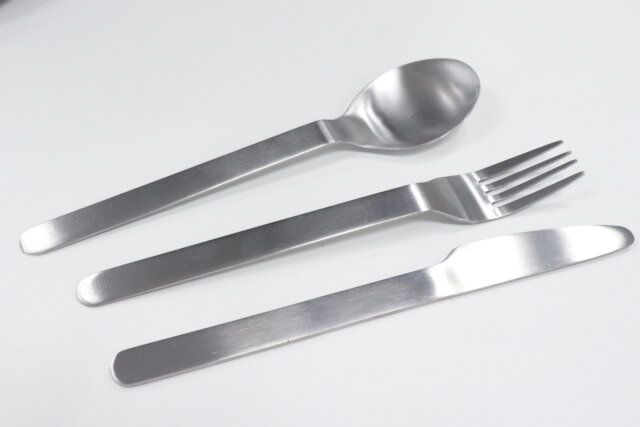 ダイソー ステンレスカトラリーセット セット内容 スプーン フォーク ナイフ