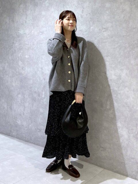 グレーカーディガンコーデ4