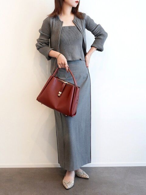 グレーカーディガンコーデ5
