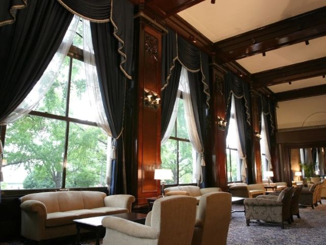 紅葉を眺められる絶景ホテル