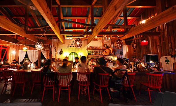 バンライフ上級者のカスタマイズが神すぎる！快適な車中泊を過ごすためのテクニックを紹介