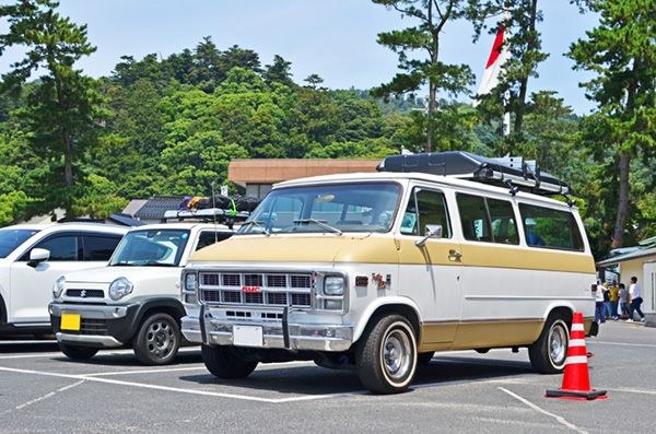 バンライフ上級者のカスタマイズが神すぎる！快適な車中泊を過ごすためのテクニックを紹介