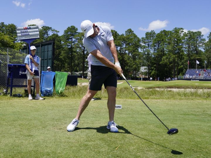 320ヤード飛ばす秘訣とは？マキロイのスイングを解説