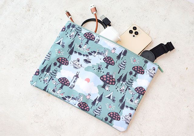 宝島社リンネル12月号のムーミンのフラットポーチ付録5