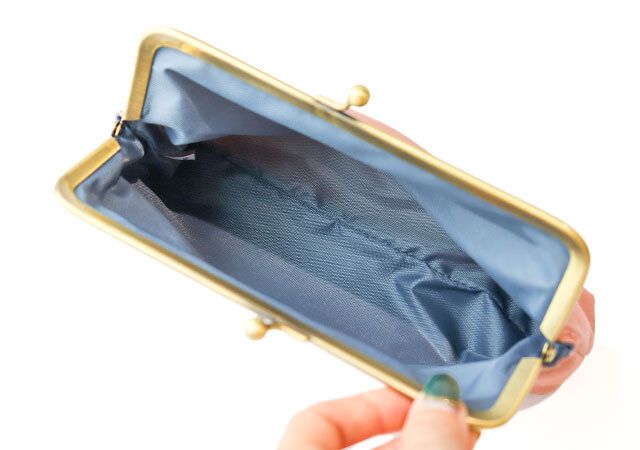 宝島社リンネル12月号増刊のムーミンのガマ口ポーチ4