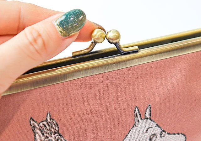 宝島社リンネル12月号増刊のムーミンのガマ口ポーチ3