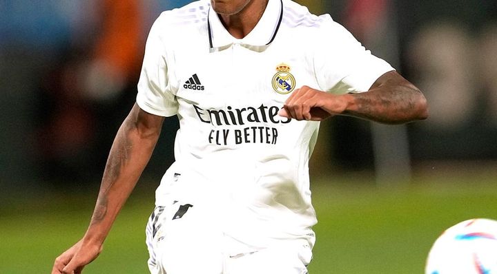 20歳のスター選手、娘のタトゥーを彫るも実子でないと判明…インフルエンサー女性は配達員と浮気か