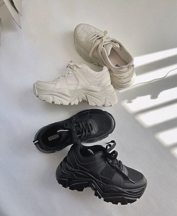 しまむら「ボリュームソールスニーカー」