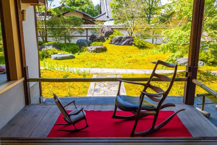 アートも楽しめる京都祇園の禅寺「西来院」で、ブルーボトルコーヒーを味わい喫茶去を体験♪