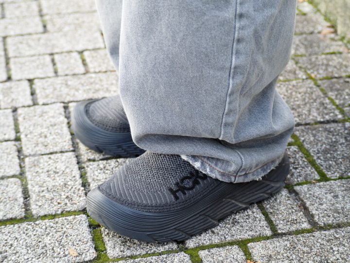 ホカのボリュームたっぷりスニーカー