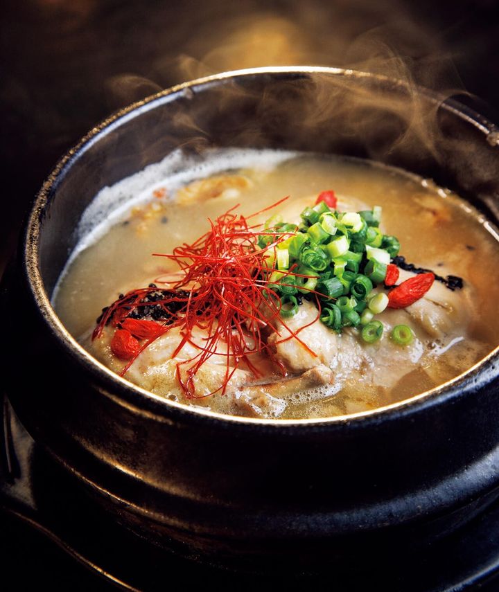 表参道『shiari samgyetang』の「サムゲタン」