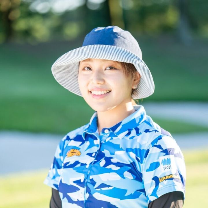 女子プロが“真っすぐ飛ばすためのドリルを解説！「両手を離して打つだけ」