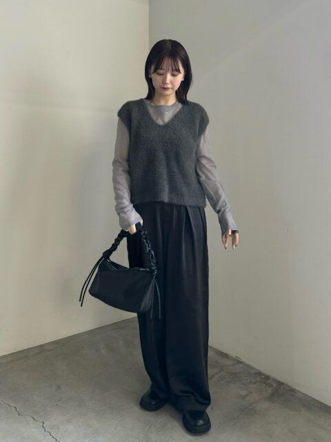 ニットベストコーデ4