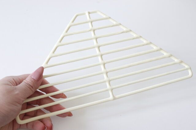 ダイソーのプチプラコーナーラック（シンク用）