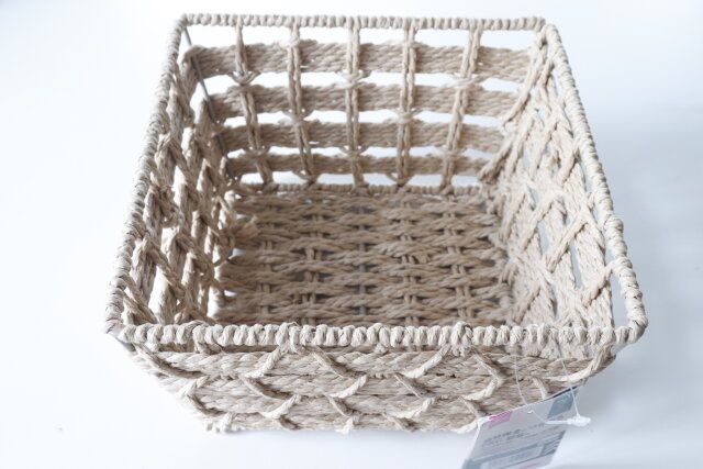 ダイソーのペーパーロープ収納（正方形）のパッケージ