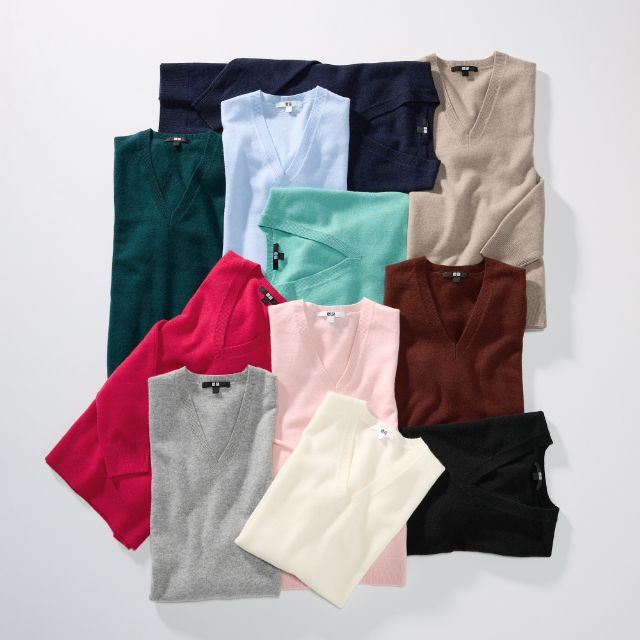 11色のカシミヤVネックセーター