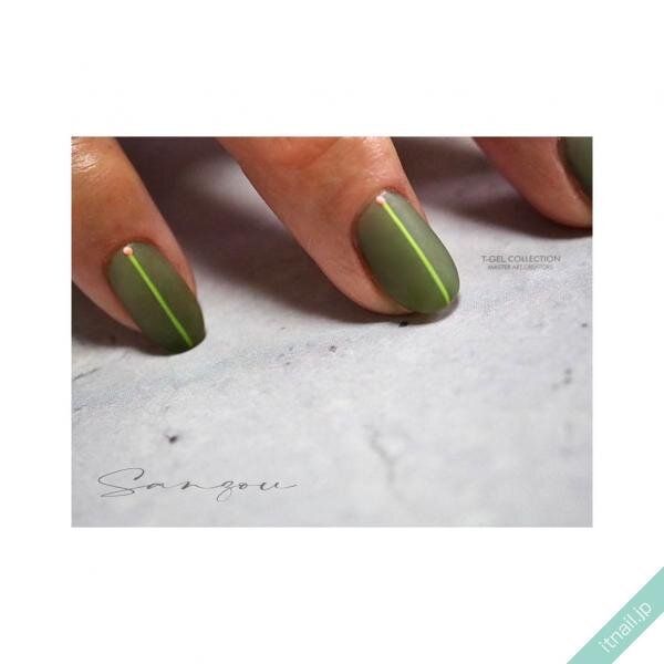 ねいる屋〜SANZOU〜が投稿したネイルデザイン [photoid:I0113502] via Itnail Design (741413)