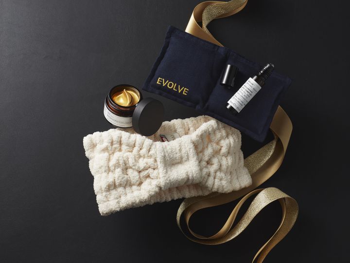 ホリデーコフレのシーズン到来！今年の本命はラグジュアリーなオーガニックコスメ〈EVOLVE〉で決まり。