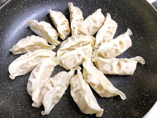 ロピア やみつき肉餃子 調理例