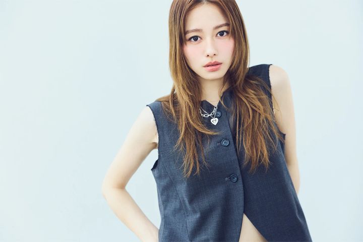 山本舞香 山本舞香のBeauty Script 2024年秋冬トレンドメイク アンダーチークメイク