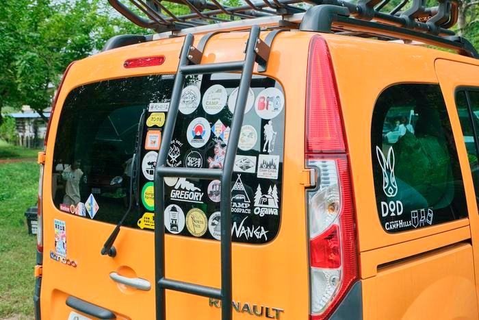 カングーキャンプのクルマ