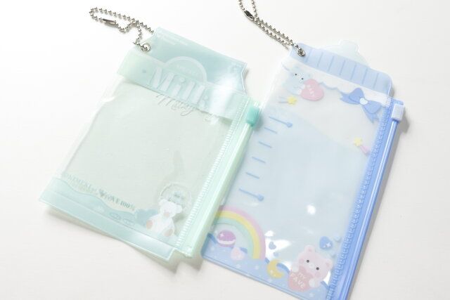 セリア スライダーケース ミルクパッケージ 缶バッジ用 スライダーケース ベイビーボトル アクキー・アクスタ用