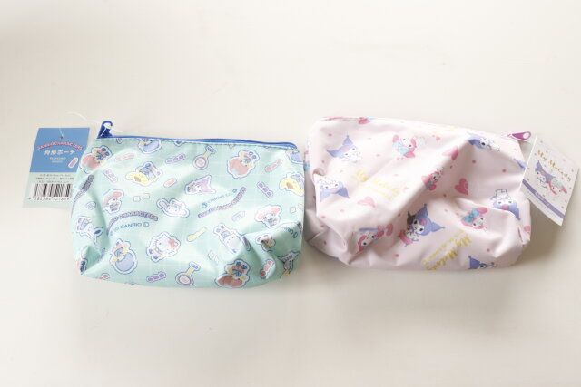 ダイソーの舟形ポーチ M／X ミントと船形ポーチ M／M ハピネス 30670のパッケージ