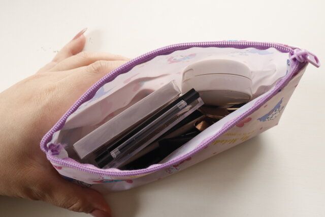 ダイソーの持ち運びたい船形ポーチ M／M ハピネス 30670