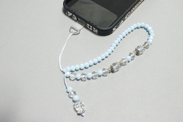 ダイソー ストラップカード付ガラスチェーン 装着