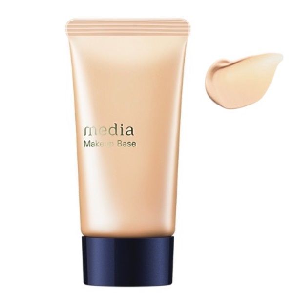 メディアのトーンアップ下地 825円