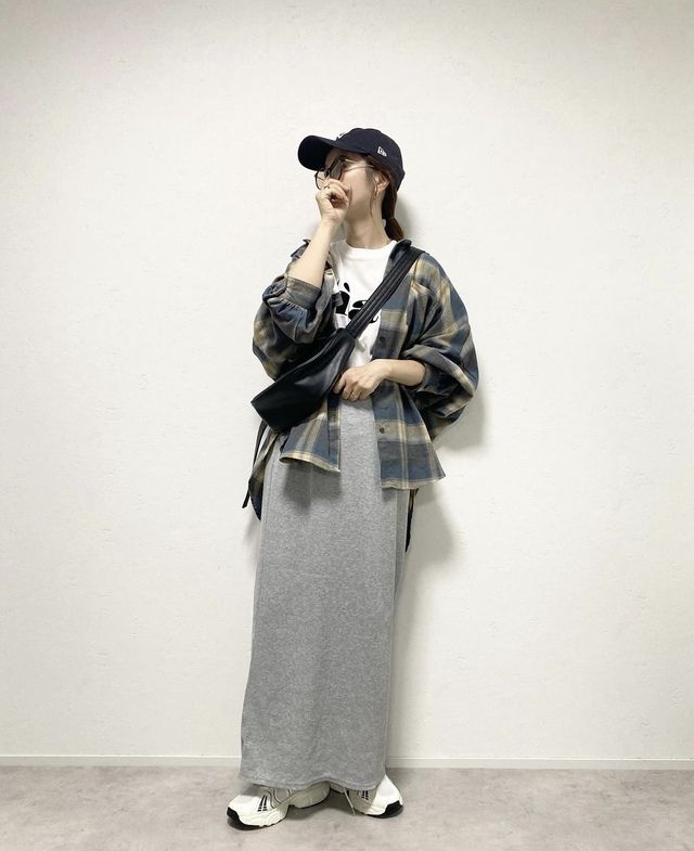 Availのチェックシャツ