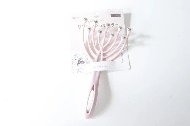 セリア ひんやりリフレッシュローラー頭皮用 パッケージ