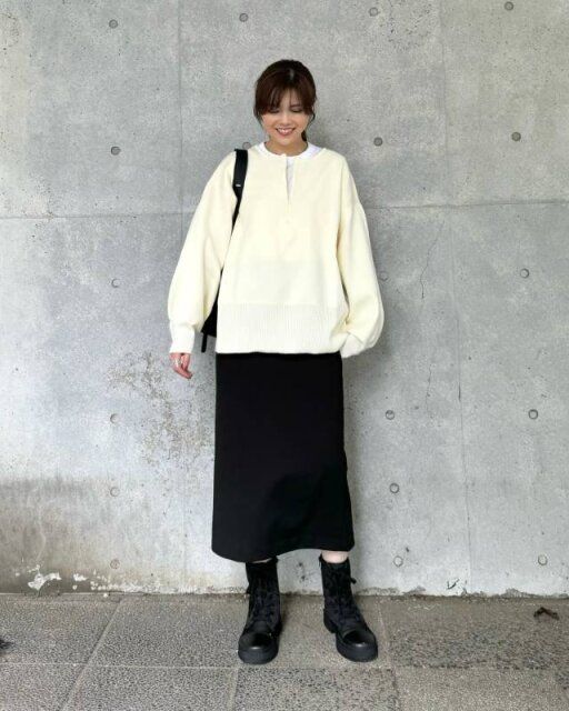 2024秋女性におすすめ黒タイトスカートコーデ