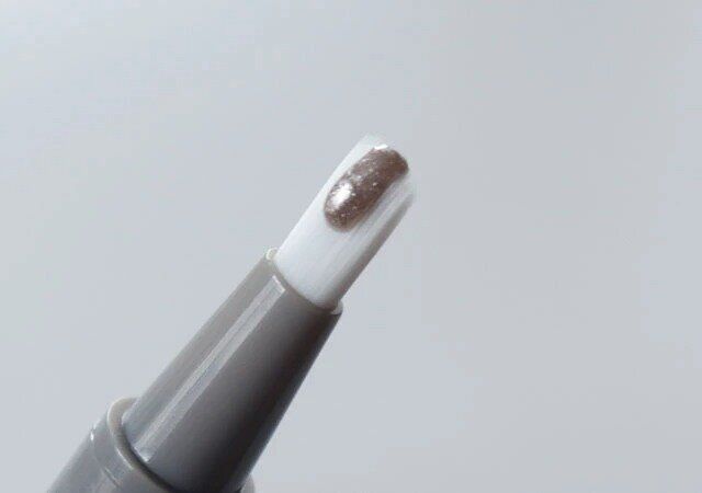 スリコのSNSでバズったマグネット スティックネイルジェル