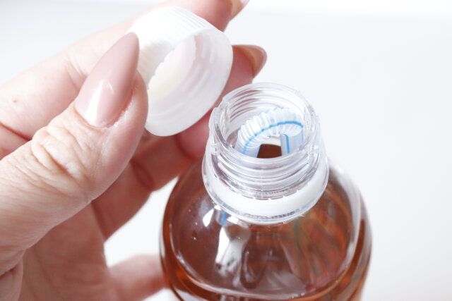 セリア ペットボトル用ストロー50本入 キャップを締める