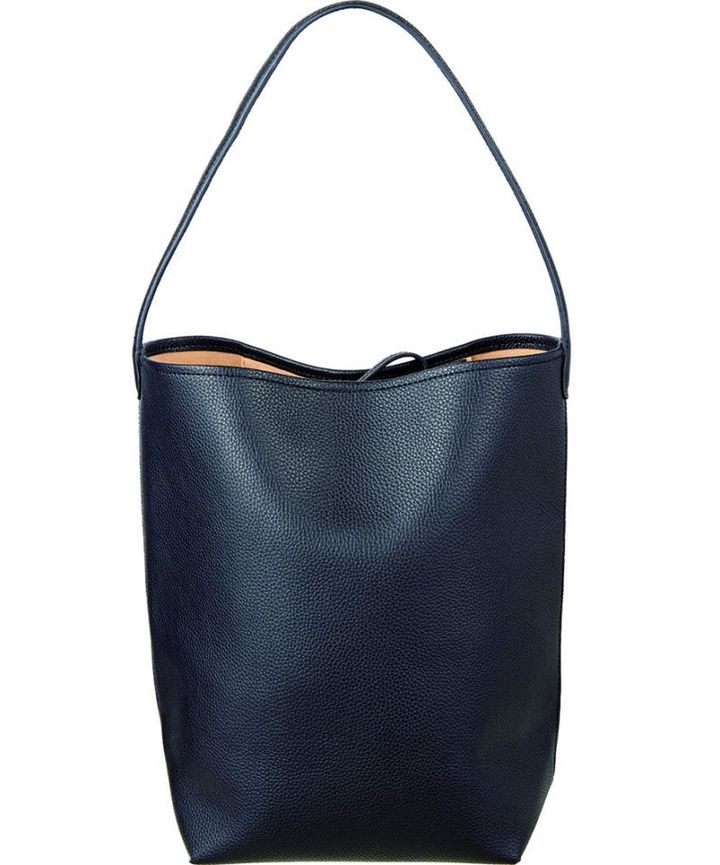 「ワンハンドルのバケツ型」