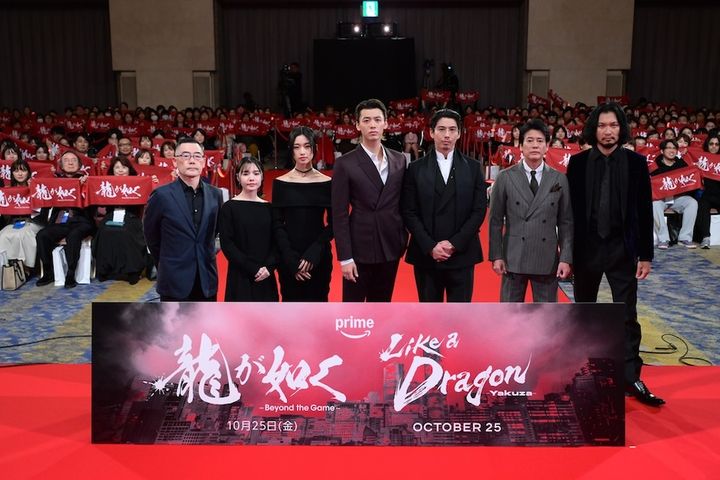 竹内涼真、流暢な英語でドラマ『龍が如く』をアピール！ ストイックに減量し桐生一馬を演じたことを明かす