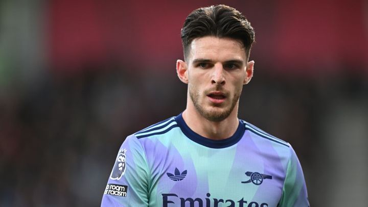 人工知能が選んだプレミアリーグの「イケメン選手」10名、1位は冨安同僚に！