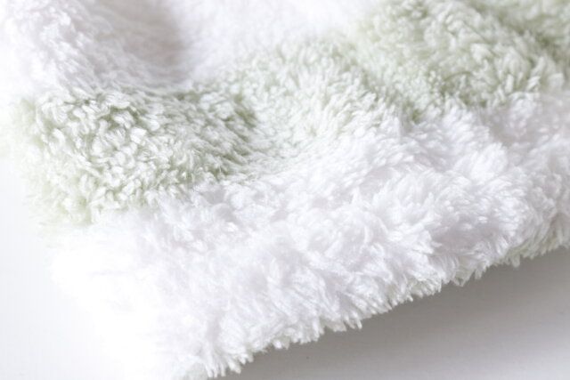 ダイソーのヘアターバンタオルの質感