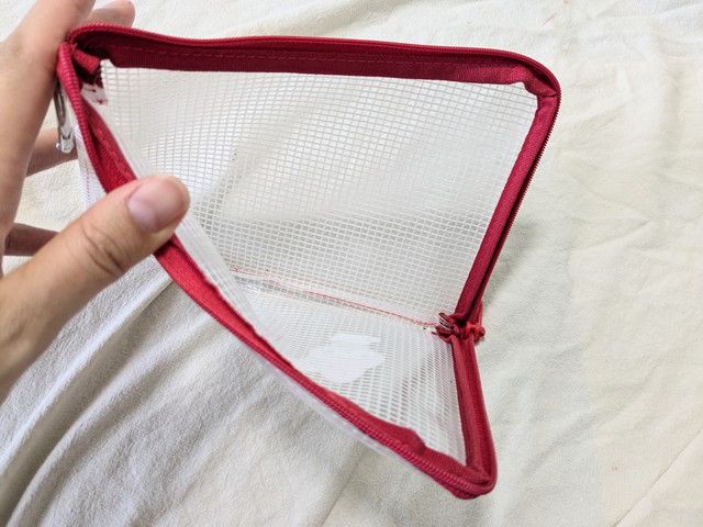 マイメロディクリアポーチ中