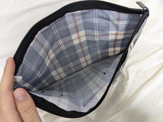 「ニューヨーカー」とコラボした、トートバッグとバッグインポーチの2点セット