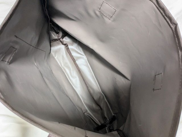 「ニューヨーカー」とコラボした、トートバッグとバッグインポーチの2点セット