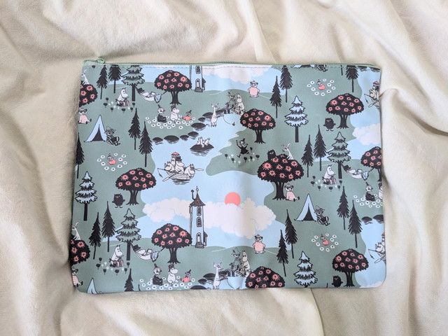 ムーミン大ポーチ