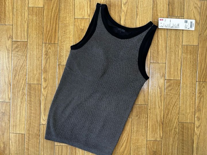 今季新品タグ付き UNIQLO極暖ヒートテック 心もとな リブブラタンク