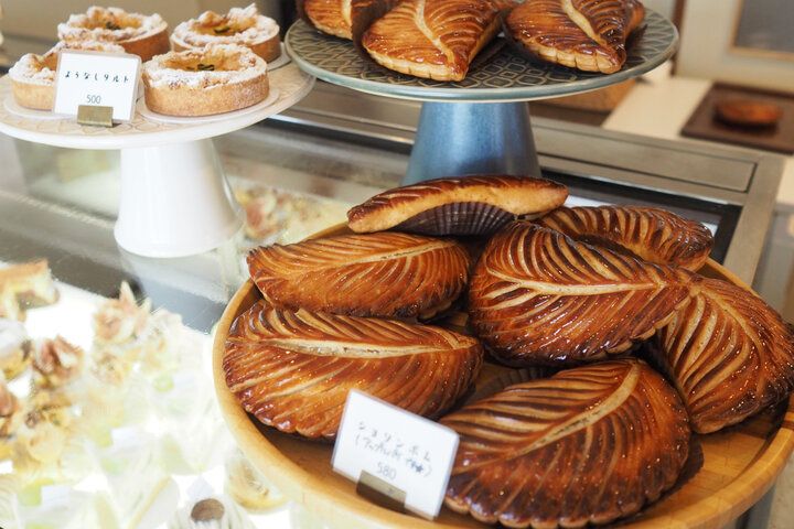 葉っぱの形のアップルパイに心ときめく♪ 小田原の住宅街に潜む隠れ家パティスリー「ヴァガボンド洋菓子店」