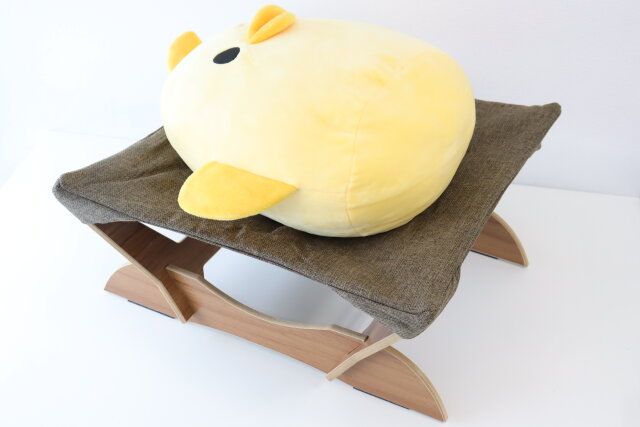 ダイソー 組立式ペット用ハンモック 使用例