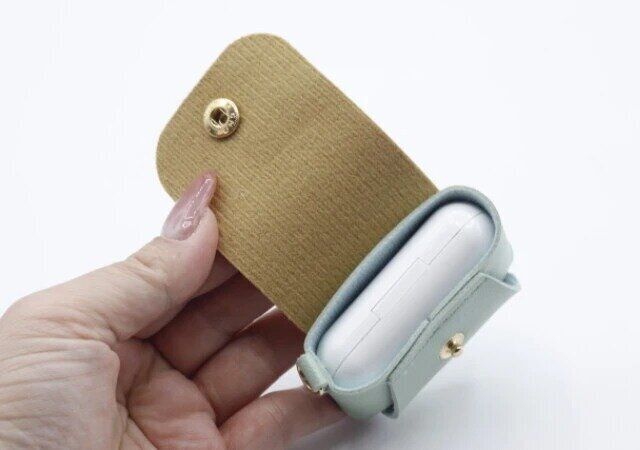 ダイソー イヤホンケース 充電